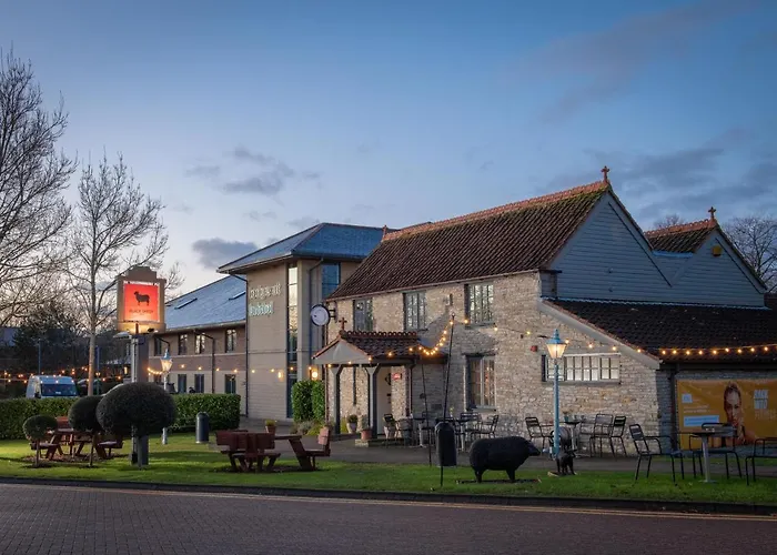 Lodge At Bristol