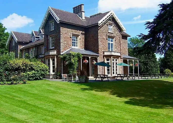 The Beeches - Entire Mansion