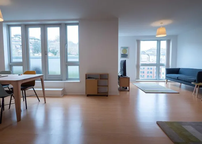 Central Gorgeous Flat With Parking
