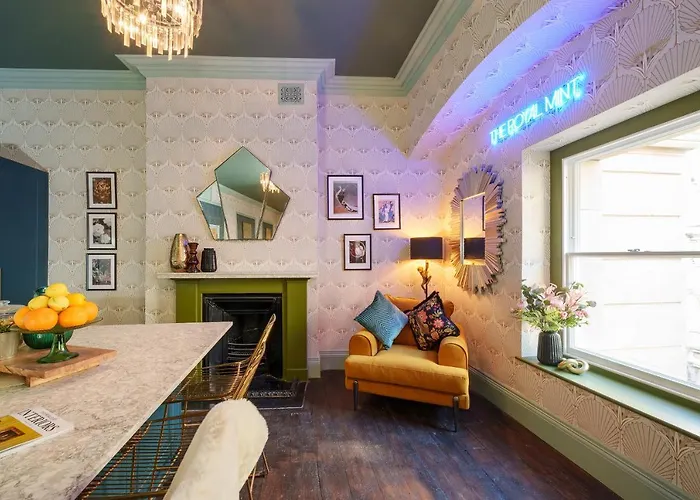 The Royal Mint - 2 Bedroom Apartment In Central Bristol By Mint Stays