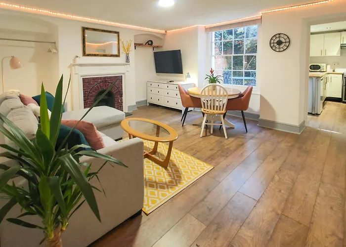 Base78, Your Place In Bristoi, Close To Station, Harbourside & City