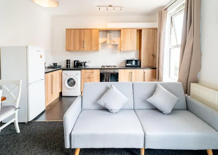 Cozy Urban | Retreat Modern 1Br | Free Parking