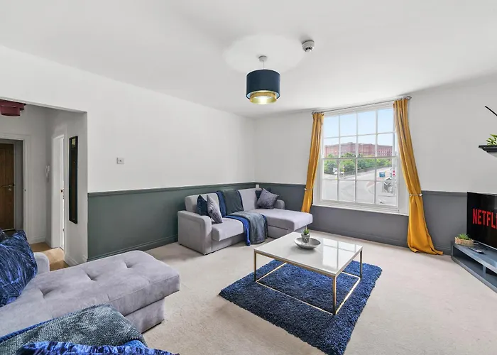 Harbourside Heaven In Bristol - Sleeps 8
