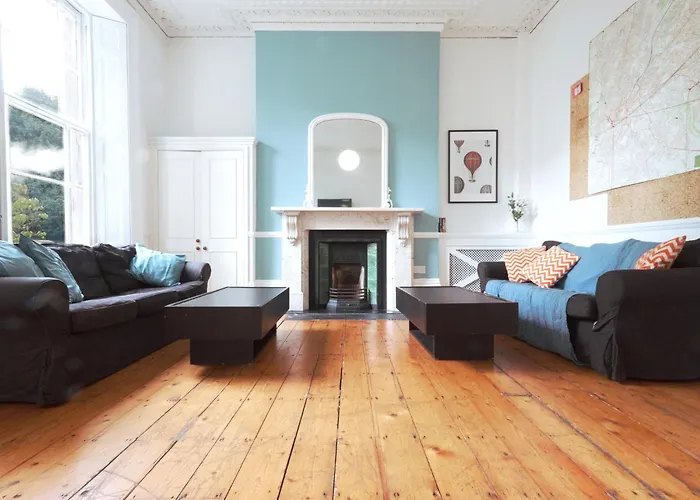 Arlington Villas Townhouse - By Clifton Short Lets