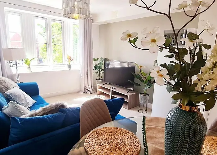 Chic 2 Bed Nr St George\'S Park