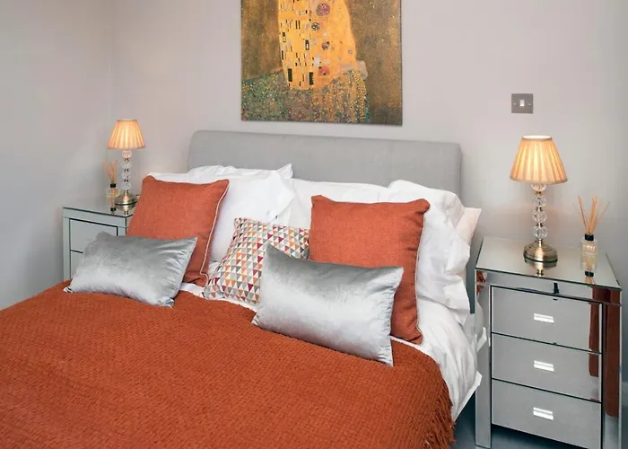 Deluxe Townhouse Next To Cabot Circus