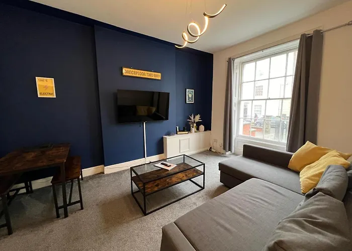 Cosy Meridian Place By Prescott Apartments