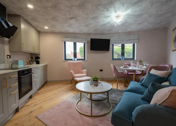 Kitsune - 1 Bedroom Luxury Apartment By Mint Stays