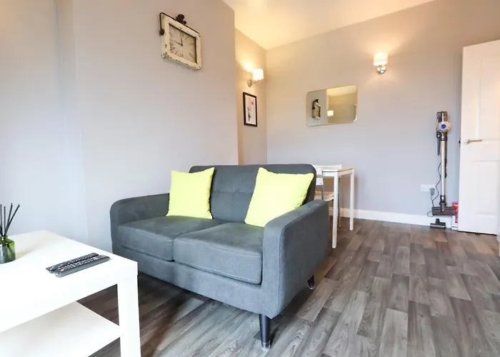 One Bedroom Flat Near Temple Meads