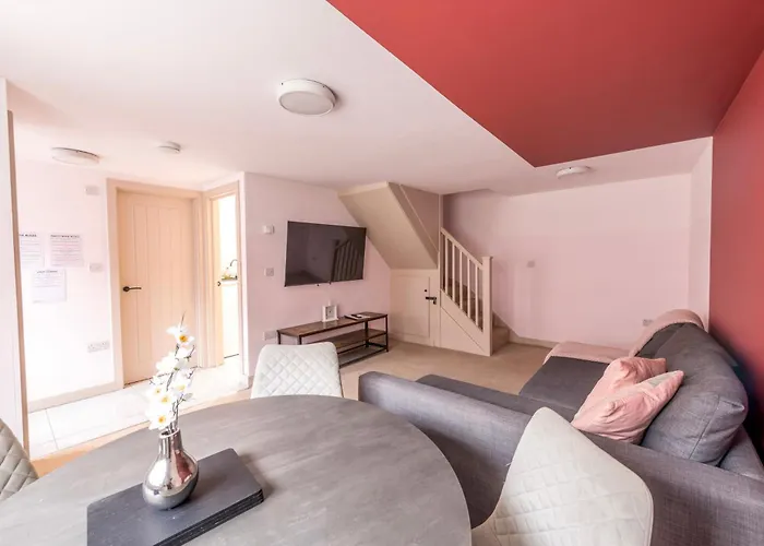 Cosy Medway With Free Parking By Prescott Apartments