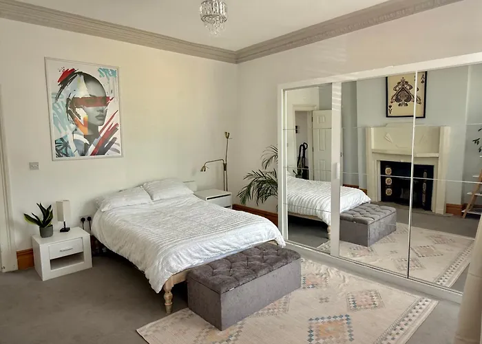 Entire Apartment By City Centre & Harbourside