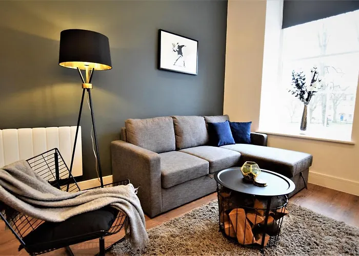 The Hubert - Your Apartment