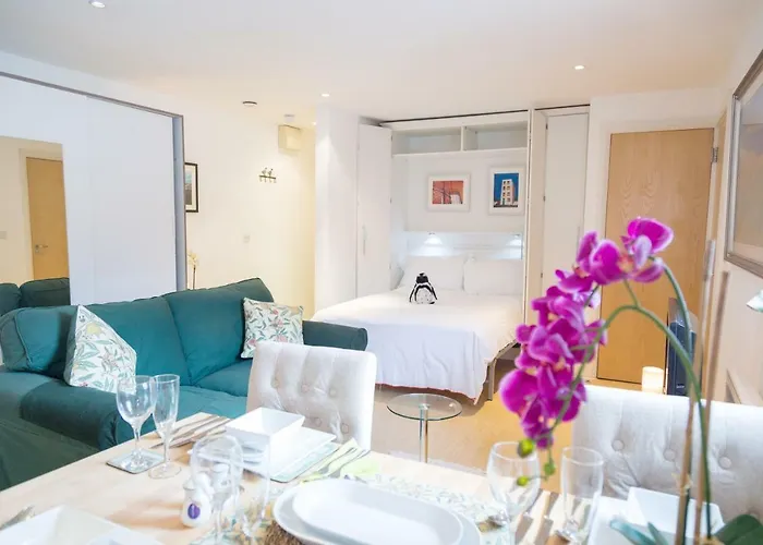 Queens Apartments - City Centre