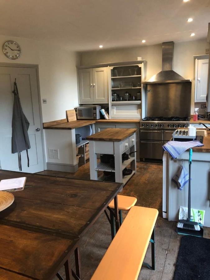 Higgihaus #46 5 Bed Monday - Friday Holiday home *