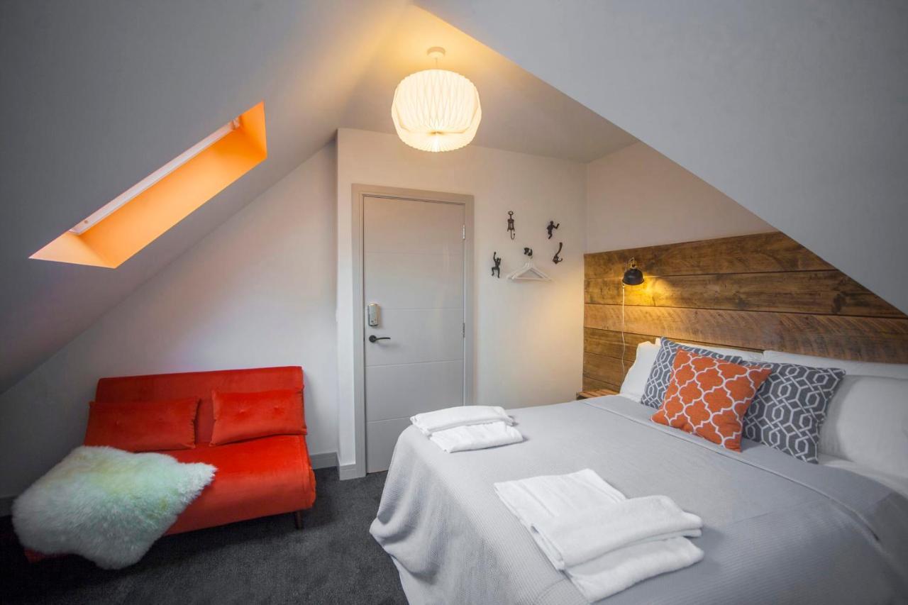 Higgihaus #3a 4 Bed Monday - Friday Whole House *