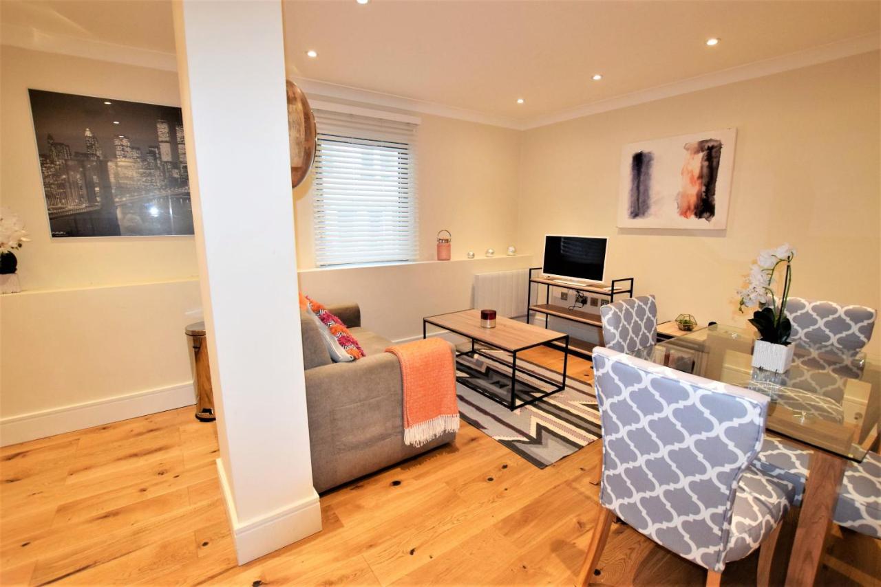 Yourapartment.com - Riverside City Centre Apartment Bristol