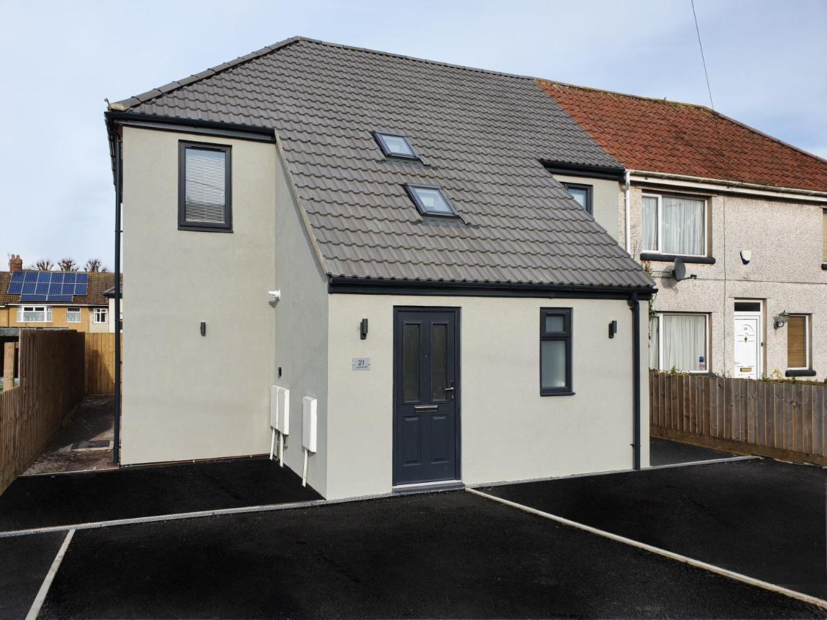 2 Bedroom In Filton By Cliftonvalley Bristol