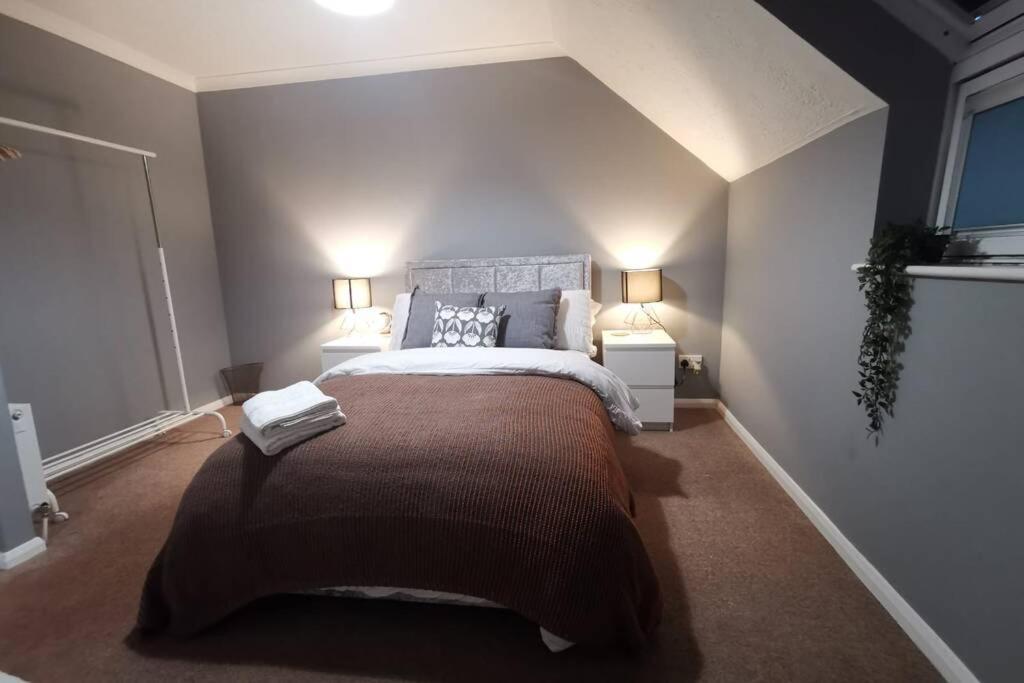 Cosy Up In Palmers Leaze *