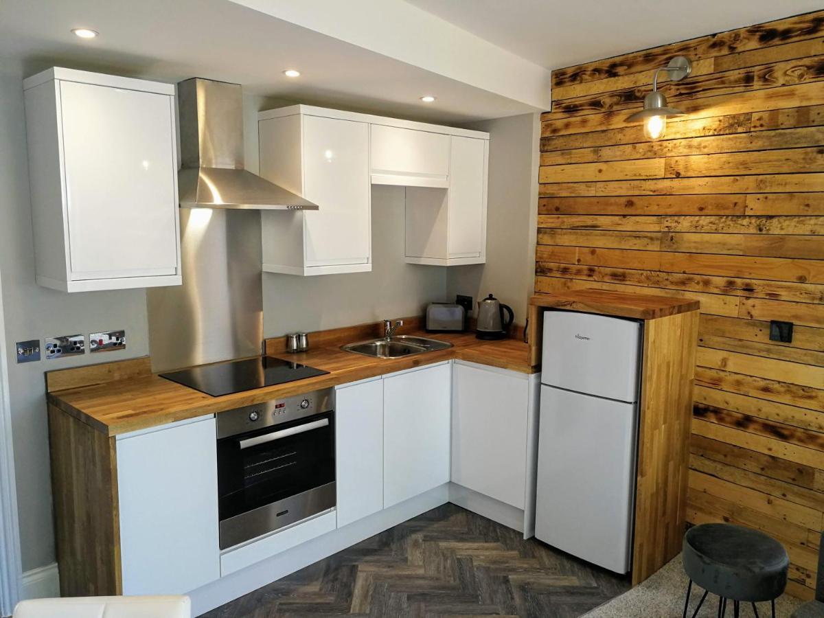 Apartment Derby Den By Cliftonvalley Bristol