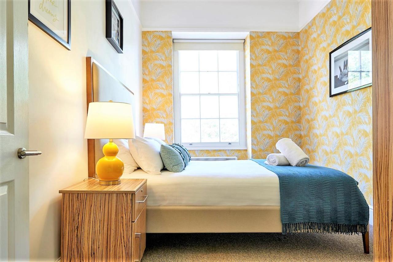 Apartment Berkeley Square Pads *
