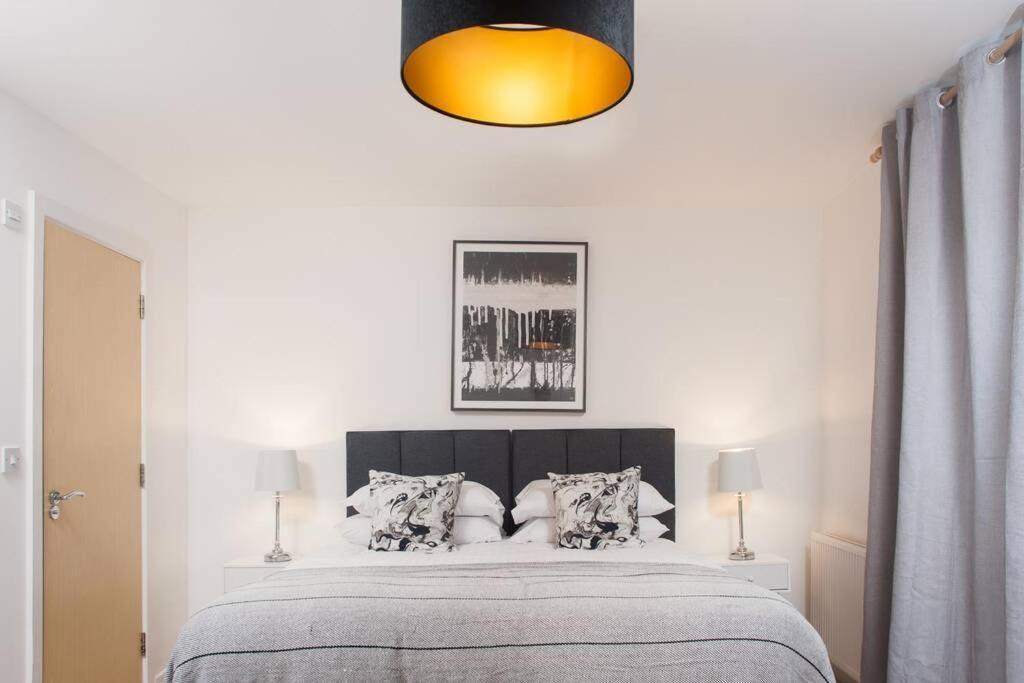 Clifton Jewel - 4 Bed Townhouse With Parking. Mycityhaven *