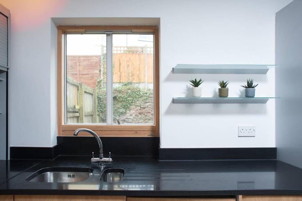 Clifton Jewel - 4 Bed Townhouse With Parking. Mycityhaven Holiday home *