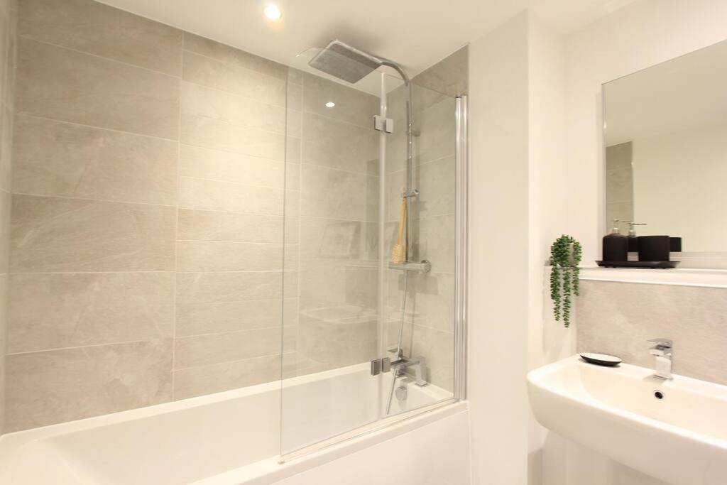 Apartment Cabot Mews 2