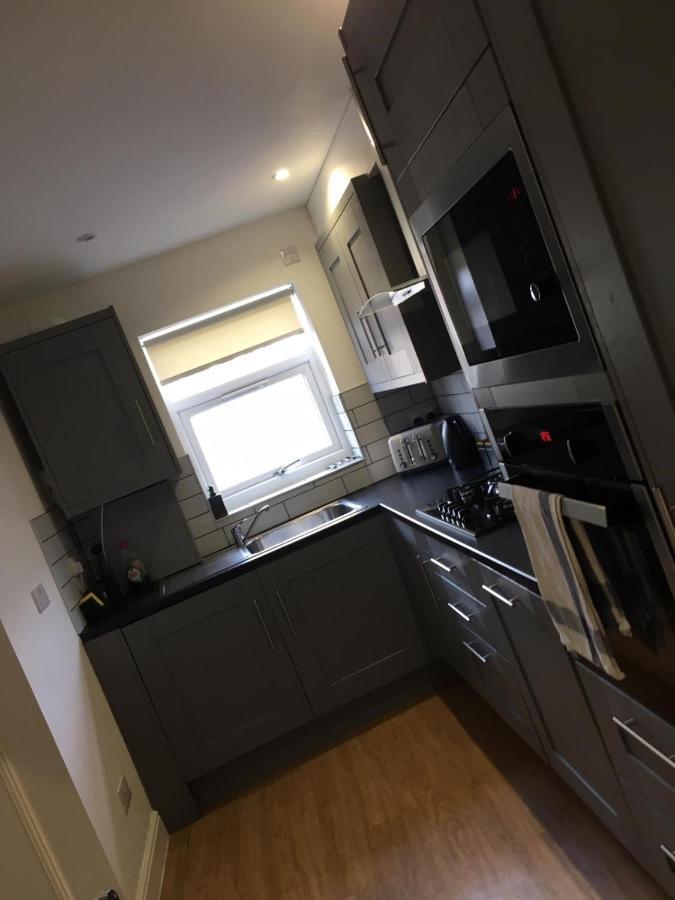 Short Term Lets From £15 Per Person Per Night Apartment Bristol