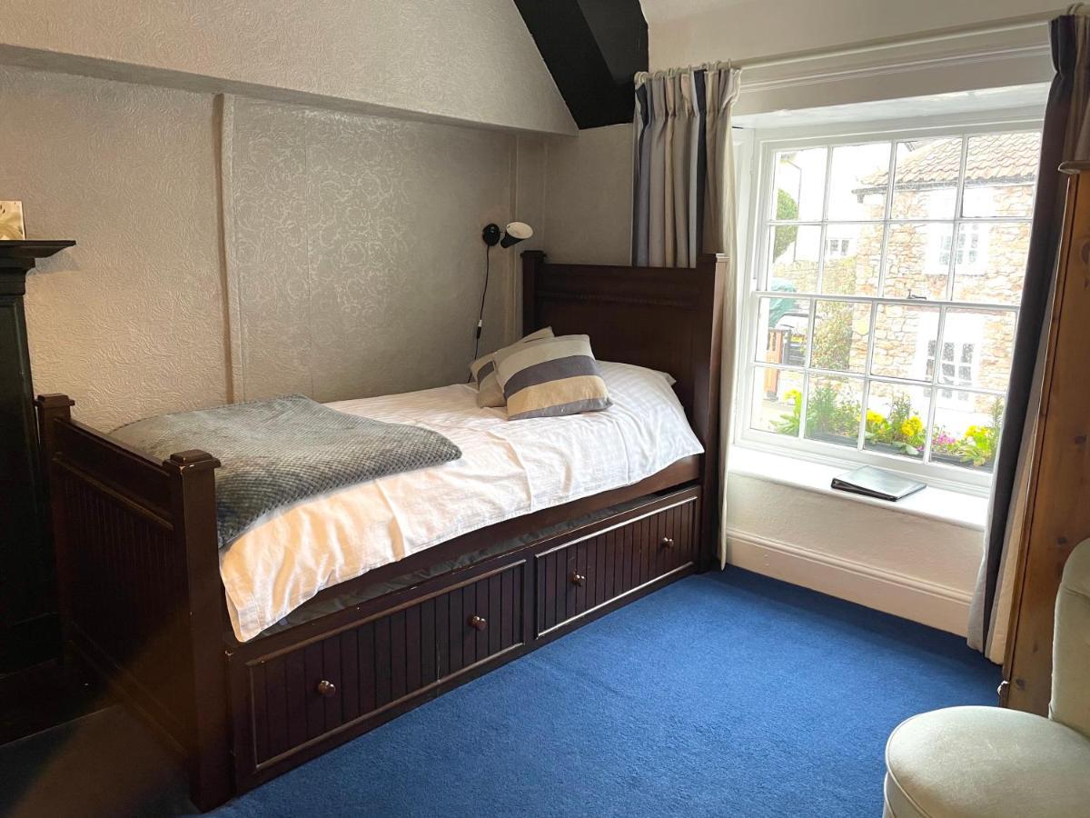 The Angel Inn 3*