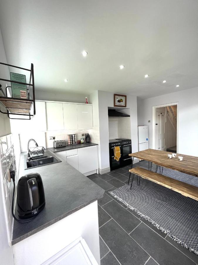 Great Located Victorian House With Amenities Holiday home *