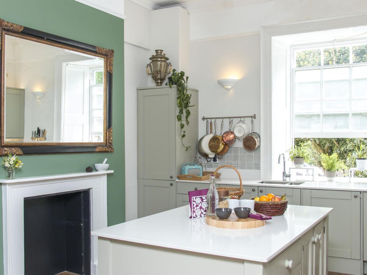 3 Berkeley Square *