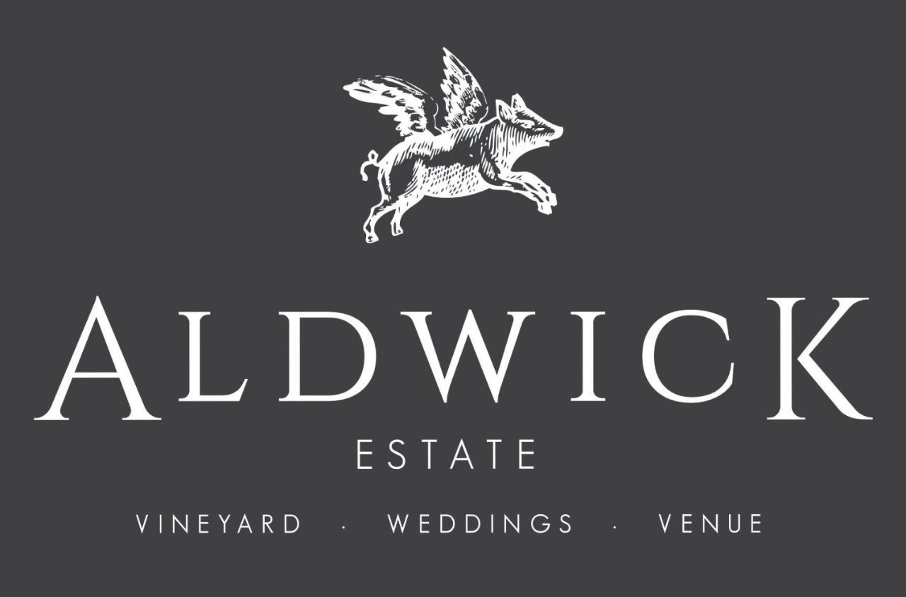 Aldwick Estate Farm stay *