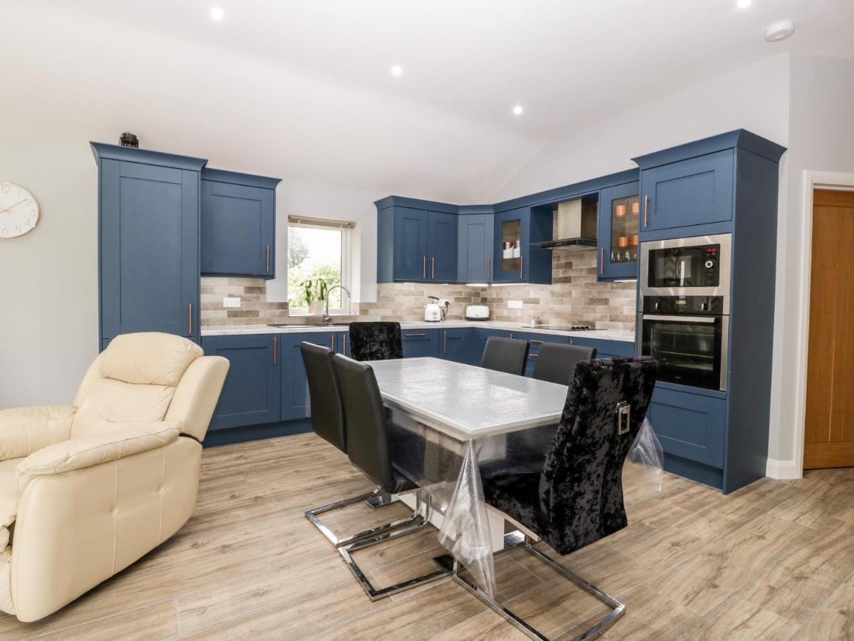 Holiday home Strawberry Stables Bristol