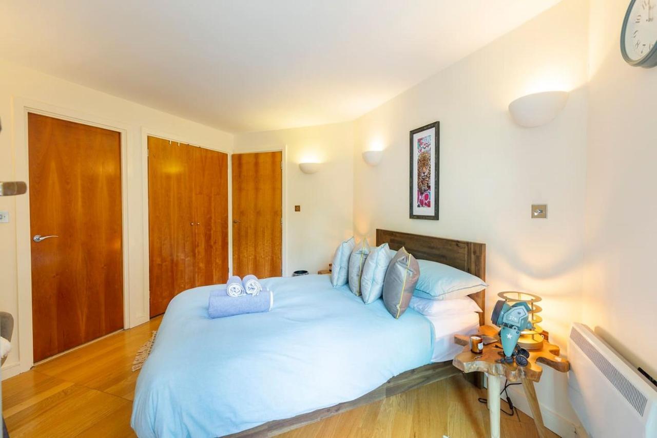 Large Boutique Harbourside Apartment - Football Table (Adults Only) Apartment *