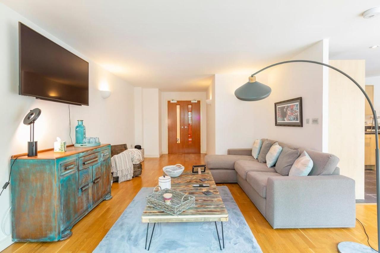 Apartment Large Boutique Harbourside Apartment - Football Table (Adults Only)