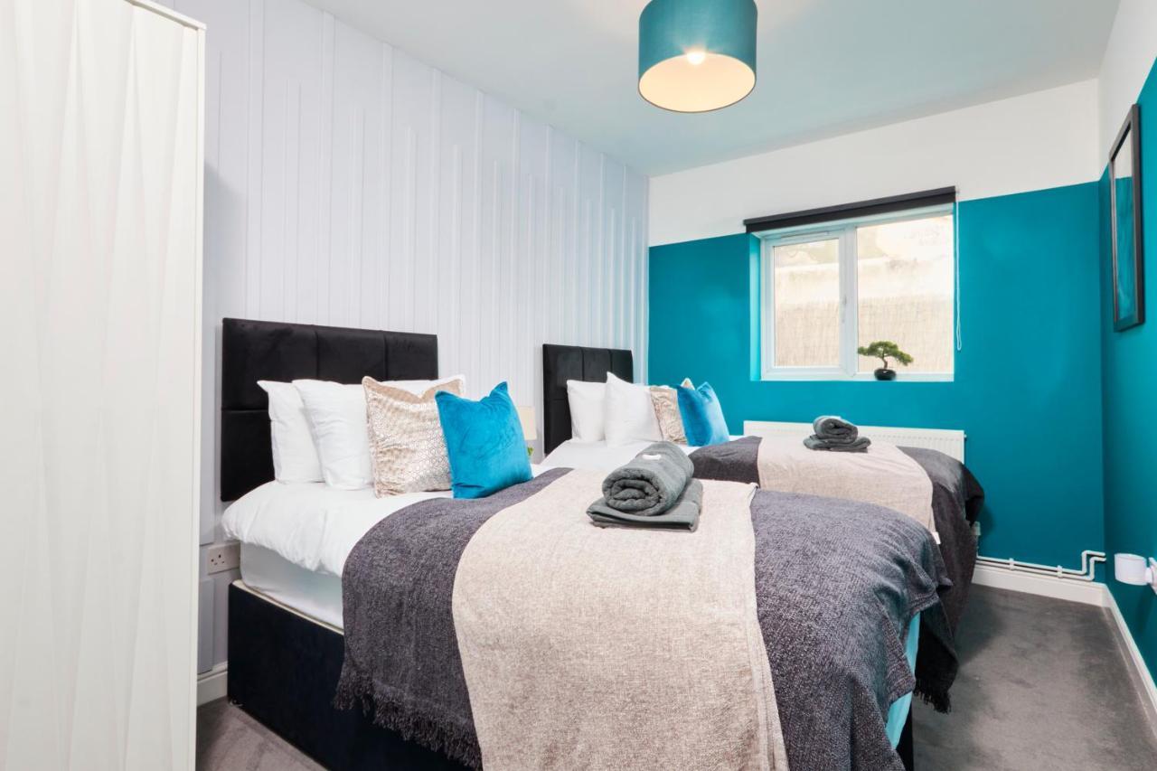 The Stunning Gems Of Central Apartment *