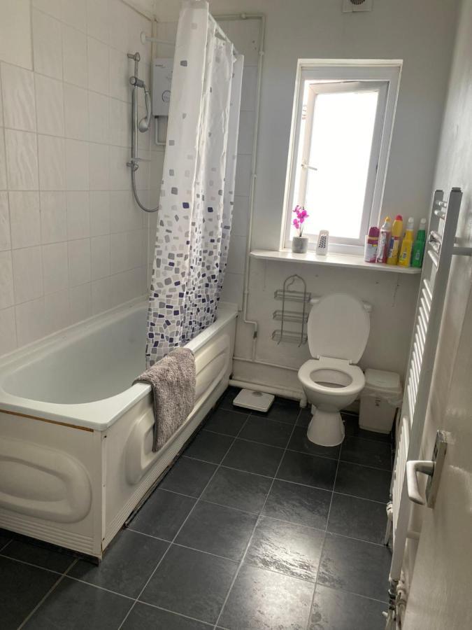 Cosy One Bedroom Near Stoke Croft!! Central!! *