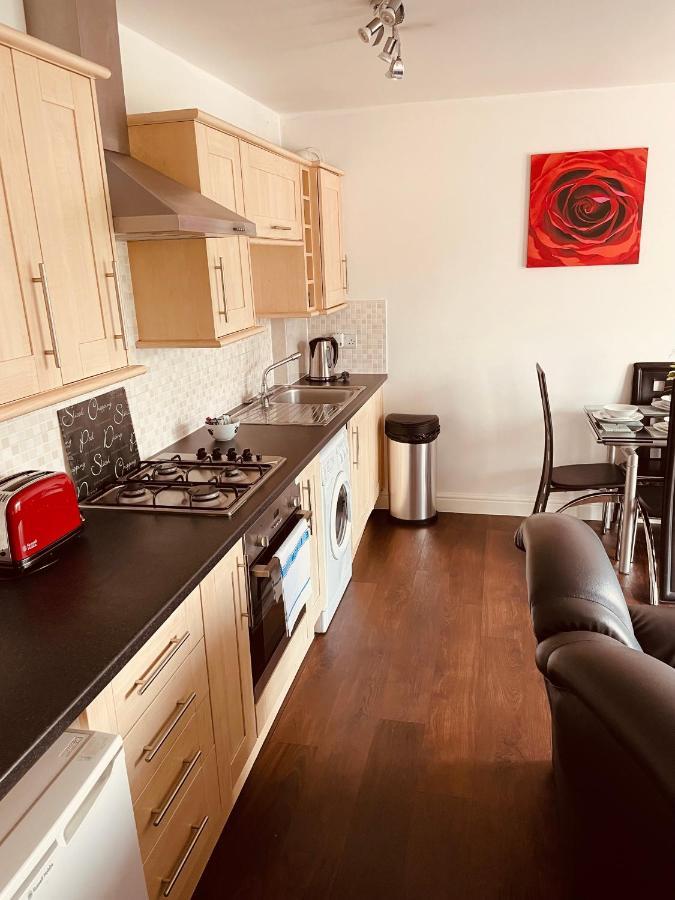 Serviced Lettings - Beaufort Court Apartment