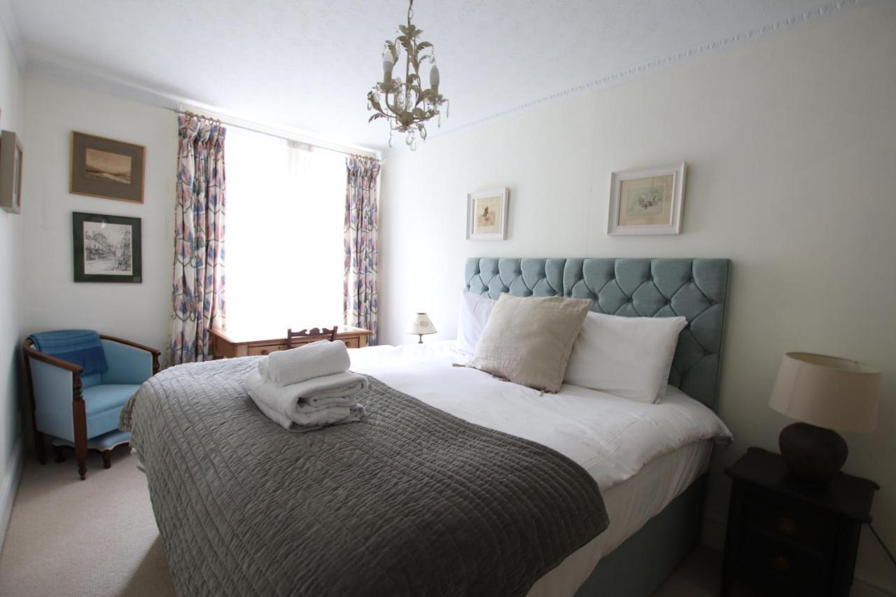 Charming & Spacious Georgian Garden Flat *