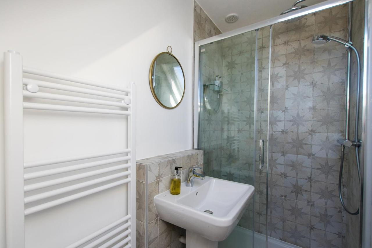 Bright & Beautiful Flat In Bristol! Bristol