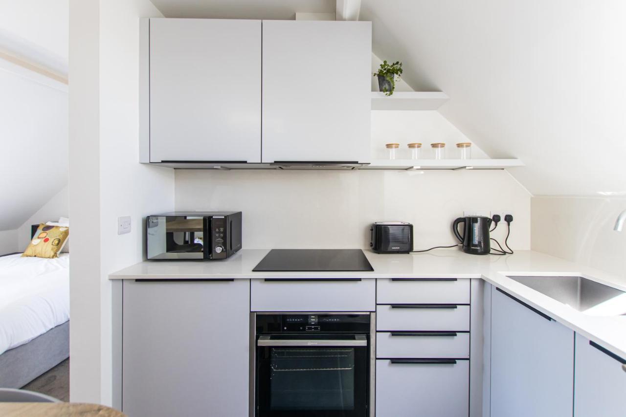 Bright & Beautiful Flat In Bristol! Bristol