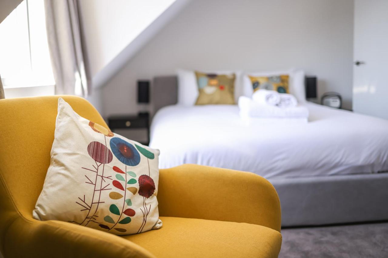 Bright & Beautiful Flat In Bristol!