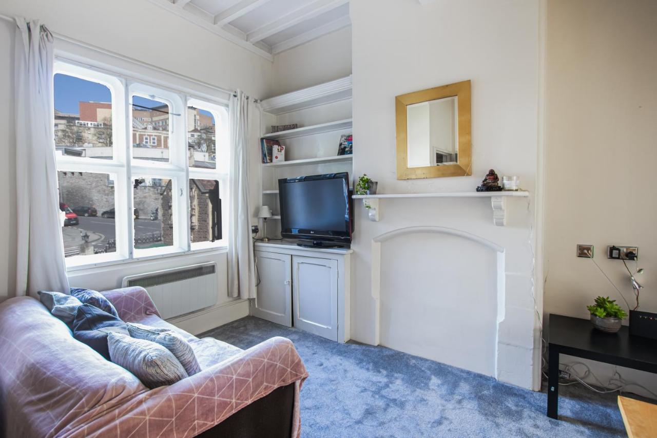 Apartment Centrally-located Flat In Stunning Period Building Bristol