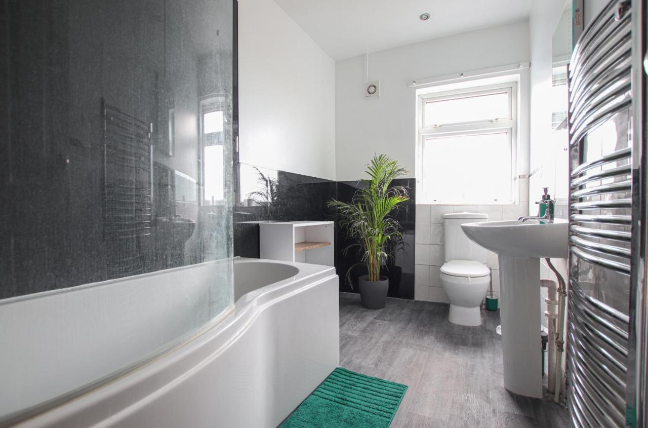 Holiday home Contemporary In Friendly Easton, Free Parking