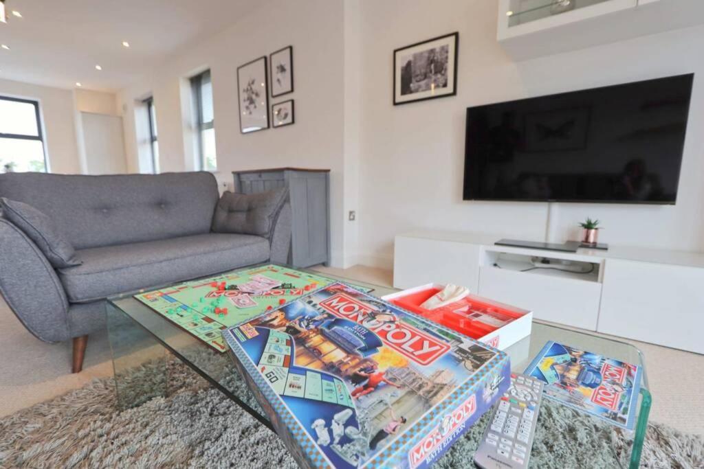 Contemporary 2 Bedroom With Parking * Bristol