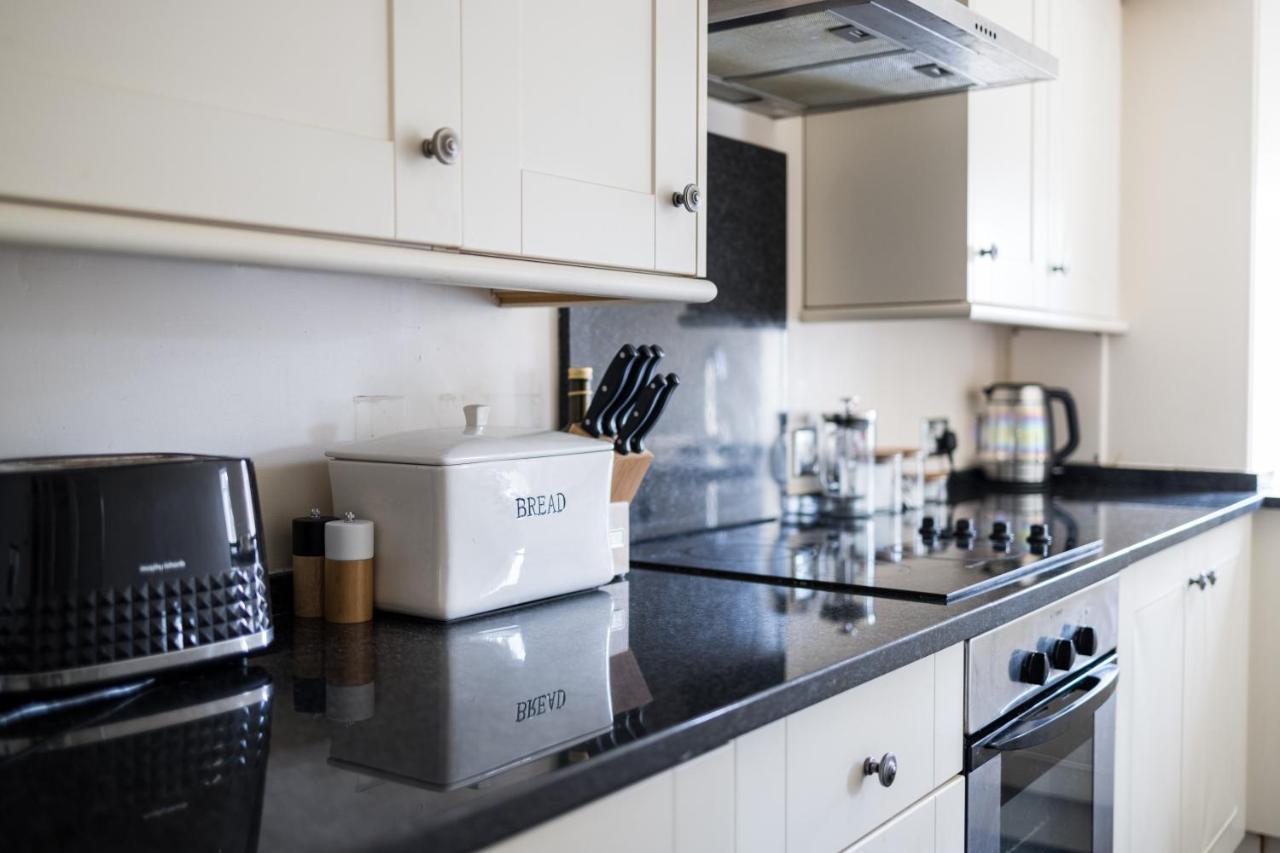 Centrally-located Flat In Stunning Period Building *