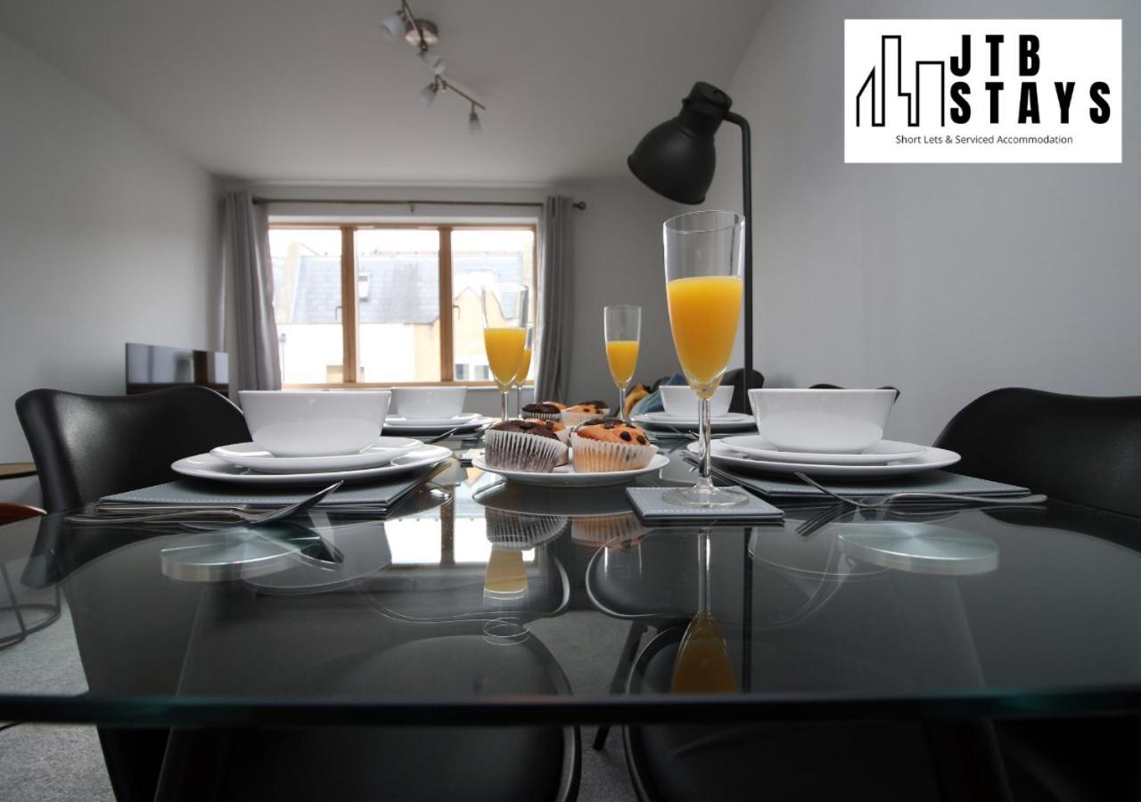 Fabulous 2 Bedroom Compass House By Jtb Stays Short Lets & Serviced Accommodation, Self Check-In And Wifi * Bristol