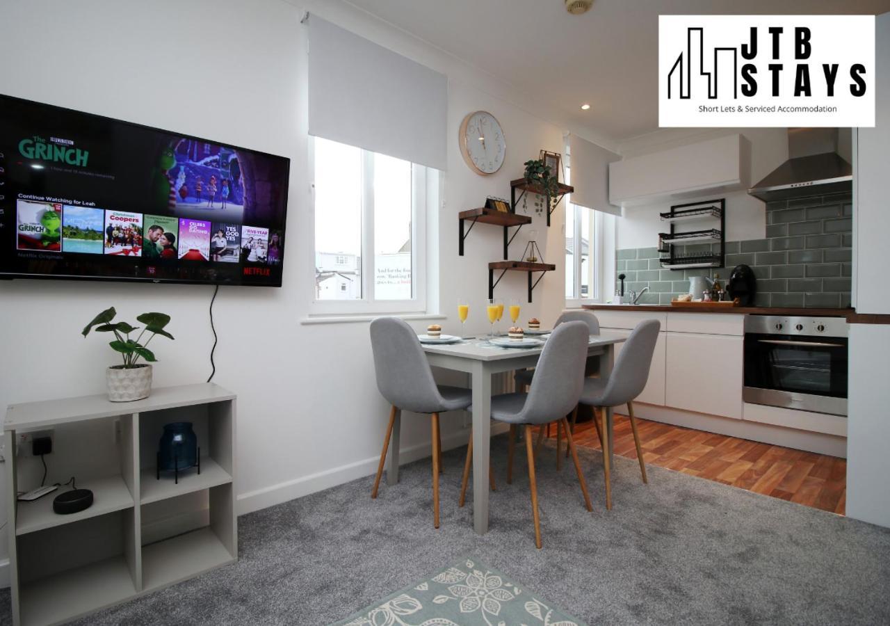 Homely Bedminster 2 Bedroom Apartment By Jtb Stays Short Lets & Serviced Accommodation *