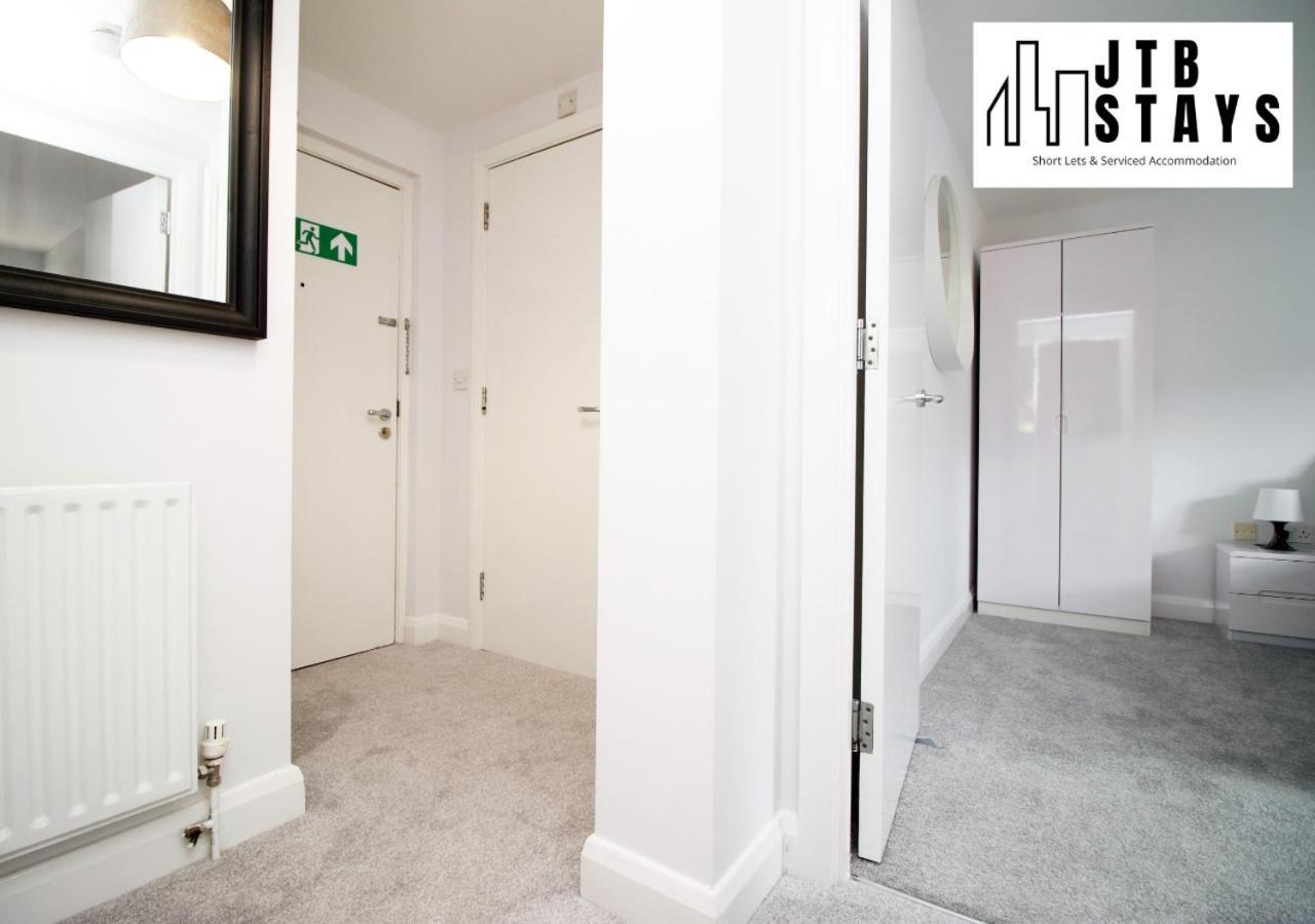 Apartment Fabulous 2 Bedroom Compass House By Jtb Stays Short Lets & Serviced Accommodation, Self Check-In And Wifi Bristol