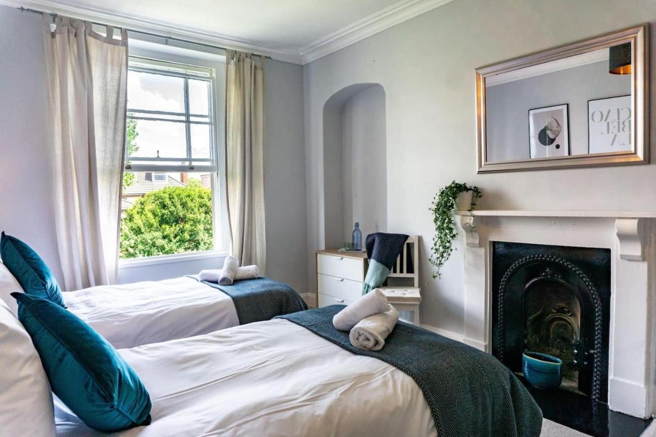 Beautiful First Floor Period Apartment Bristol